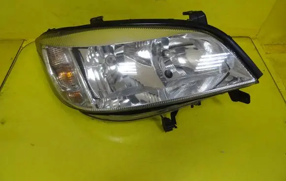 Opel Zafira A Headlight/headlamp 90582022