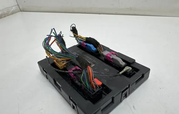 Audi A7 S7 4G Central body control module 4H0907064GN