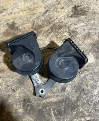 Jaguar XF X250 Horn signal A046522
