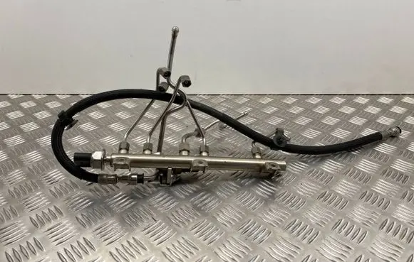 BMW 3 E90 E91 Fuel main line pipe 7562474