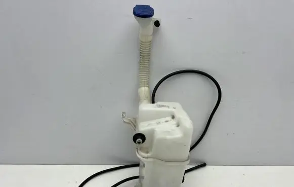 Mercedes-Benz CLA C118 X118 Windshield washer fluid reservoir/tank A1778605900