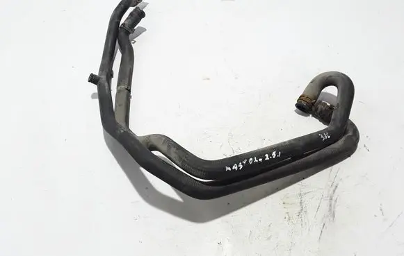 Engine coolant pipe/hose