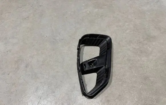 Renault Captur II Front bumper lower grill 261A21107R