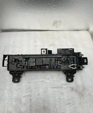 Tesla Model S Fuse module 109440500D