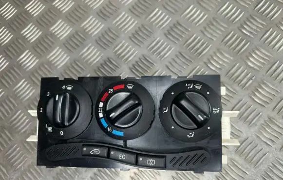 Mercedes-Benz A W168 Climate control unit 1688300485 9143300