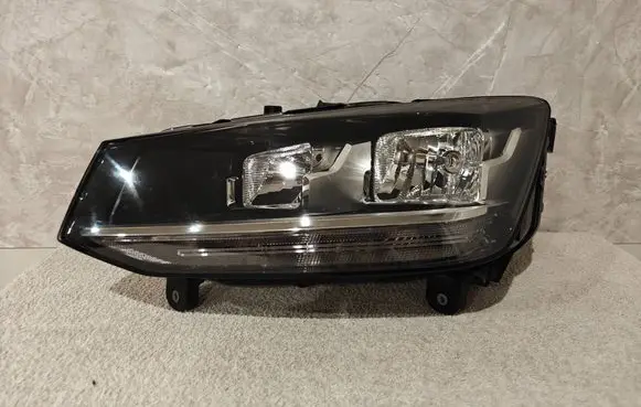 Audi Q2 - Headlight/headlamp 81A941003 90083628 A046439