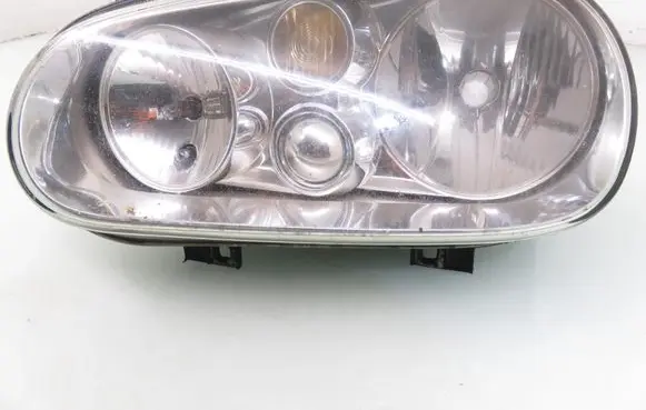 Volkswagen Golf IV Headlight/headlamp 67742010 1J1941015B