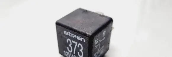 Audi A6 S6 C5 4B Other relay 8D0951253A