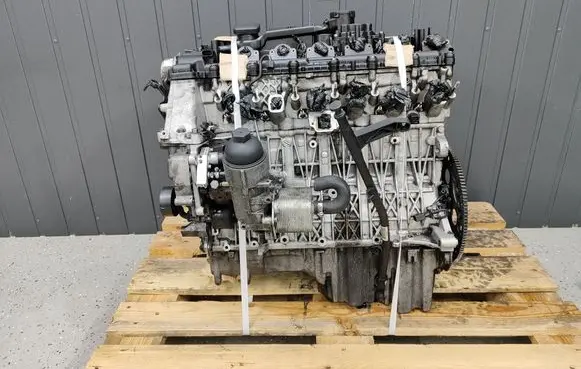 BMW 5 E60 E61 Engine 306D5 7792822 7781195
