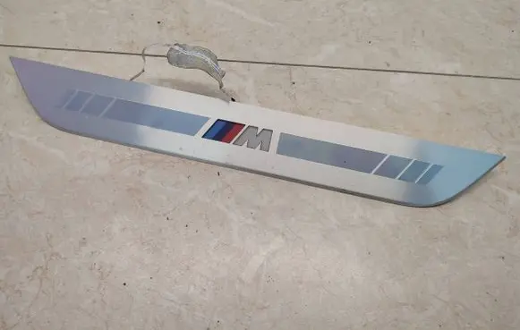 BMW 8 G16 Front sill trim cover 8077338 51478077338