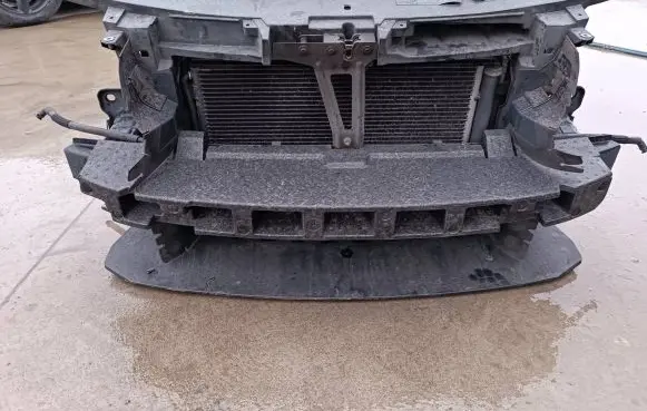Skoda Superb B6 (3T) Radiator support slam panel