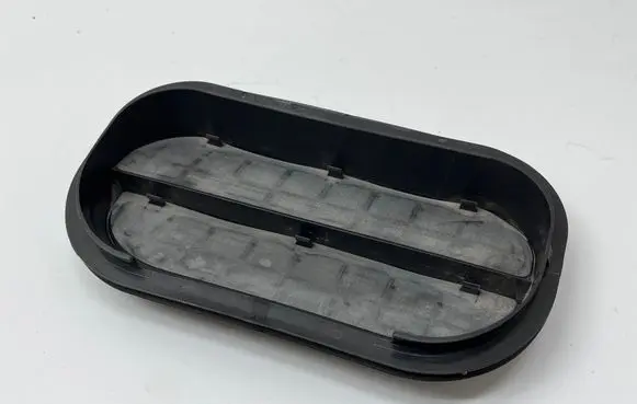 Volkswagen PASSAT B8 USA Quarter panel pressure vent 6R0819465