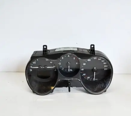 Seat Altea XL Speedometer (instrument cluster) 5P0920802G