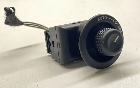 Jaguar XF X250 Steering wheel adjustment switch 2R836465CA 03930345