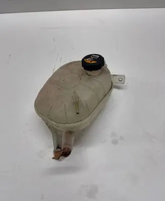 Hyundai i30 Coolant expansion tank/reservoir 25430F2400