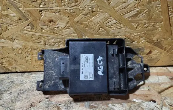 Audi A6 S6 C7 4G Voltage converter/converter module 8K0959663F