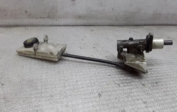 Ford Focus C-MAX Master brake cylinder 03350886401