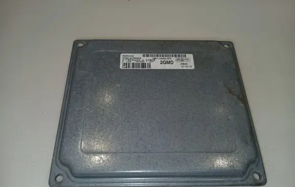 Ford Focus Engine control unit/module 7M5112A650AFD S118934202
