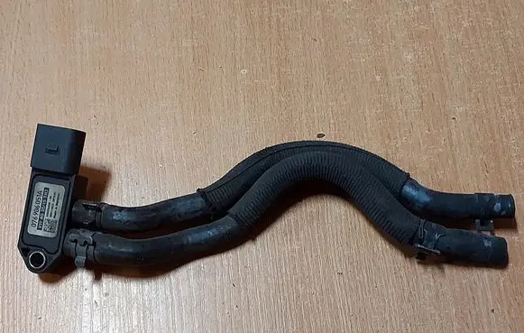 Seat Leon (1P) Exhaust gas pressure sensor 076906051A
