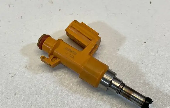 Lexus RX 450H Fuel injector 2325031140