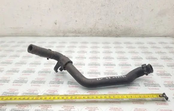 Volkswagen Touran I Engine coolant pipe/hose 1K0122058E
