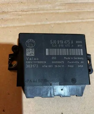 Skoda Octavia Mk2 (1Z) Parking PDC control unit/module 5J0919475A 303173