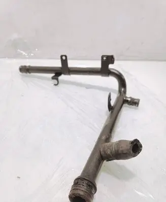 Volkswagen Touran I Coolant pipe/hose 03G121065AA