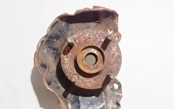 Mitsubishi Lancer Front wheel hub