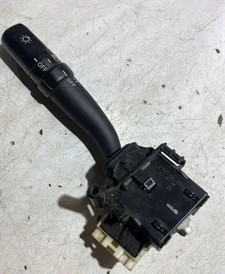 Toyota Avensis T250 Indicator stalk 173650