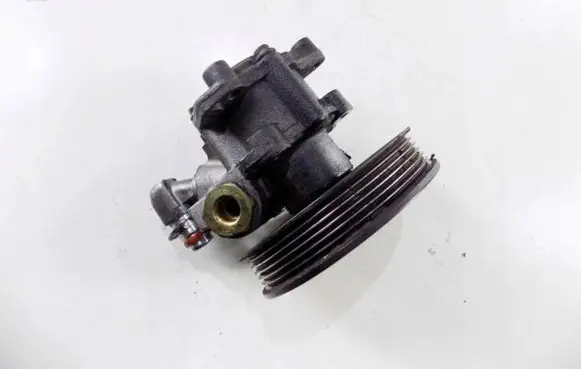 Mercedes-Benz E W210 Power steering pump