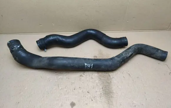 Mazda CX-9 Engine coolant pipe/hose