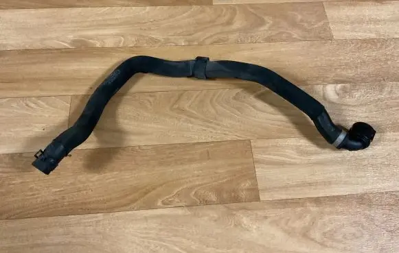 Audi A6 S6 C6 4F Engine coolant pipe/hose 4F0121109F