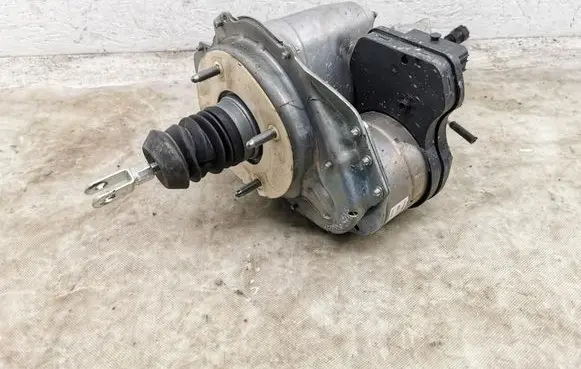 Renault Zoe Brake booster 472103456R
