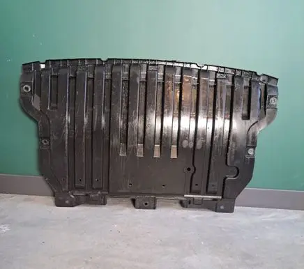 Mercedes-Benz S W223 Engine splash shield/under tray A2235200000