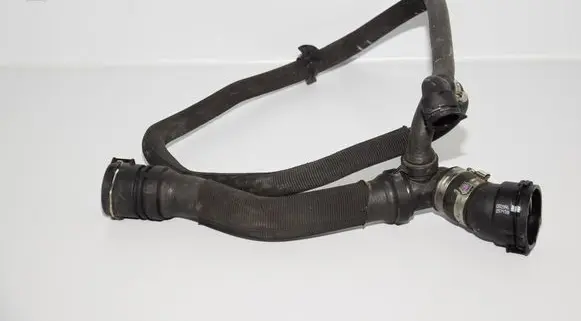 BMW i3 Engine coolant pipe/hose 8604224 8604215