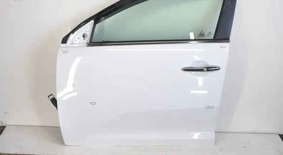 KIA Sportage Front door 