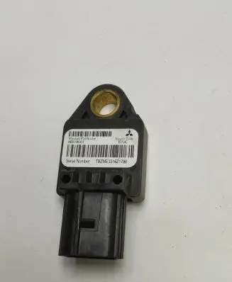Mitsubishi Outlander Airbag deployment crash/impact sensor 8651A001 39754C TBZME331AZ1798