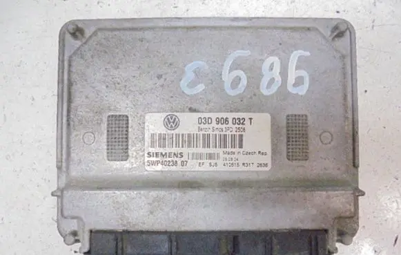 Volkswagen Polo Engine control unit/module ECU 03D906032T