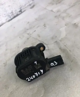 Audi Q3 F3 Camshaft vanos timing valve 04e906048a