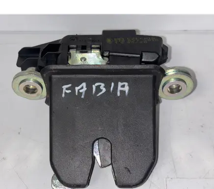 Tailgate/trunk/boot lock/catch/latch