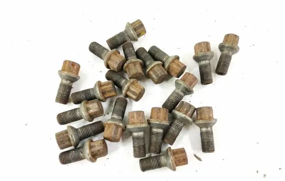 Mercedes-Benz E W212 Nuts/bolts 