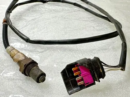 Audi A8 S8 D2 4D Lambda probe sensor 07C906262F