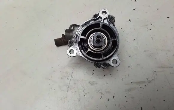 Mazda Premacy Vacuum pump RF4F18G00 X2T58171A