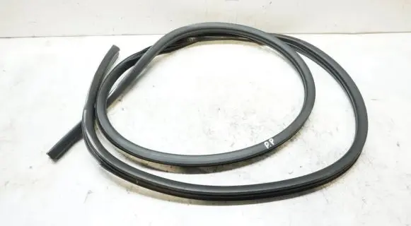 Mitsubishi Colt Trunk rubber seal (body) 