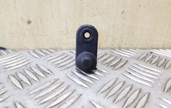 Mitsubishi Pajero Front door sensor 