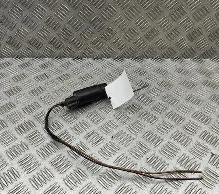 Porsche Cayenne (92A) Headlight washer pump 3B7955681