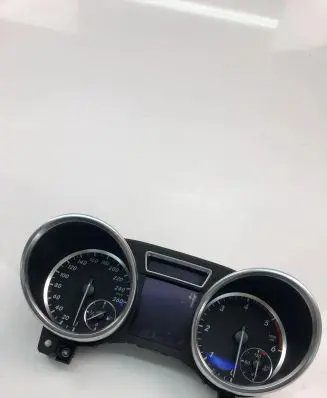 Mercedes-Benz GLE (W166 - C292) Speedometer (instrument cluster) 0263682084