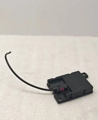 BMW X3 E83 Bluetooth antenna 6928461 921800002