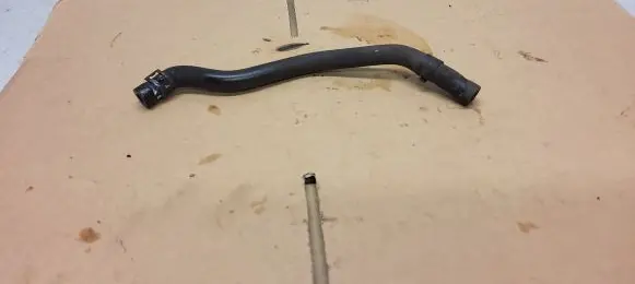 Volkswagen Transporter - Caravelle T5 Engine coolant pipe/hose