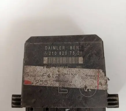 Mercedes-Benz E W211 Door control unit/module 2108207526 7846709